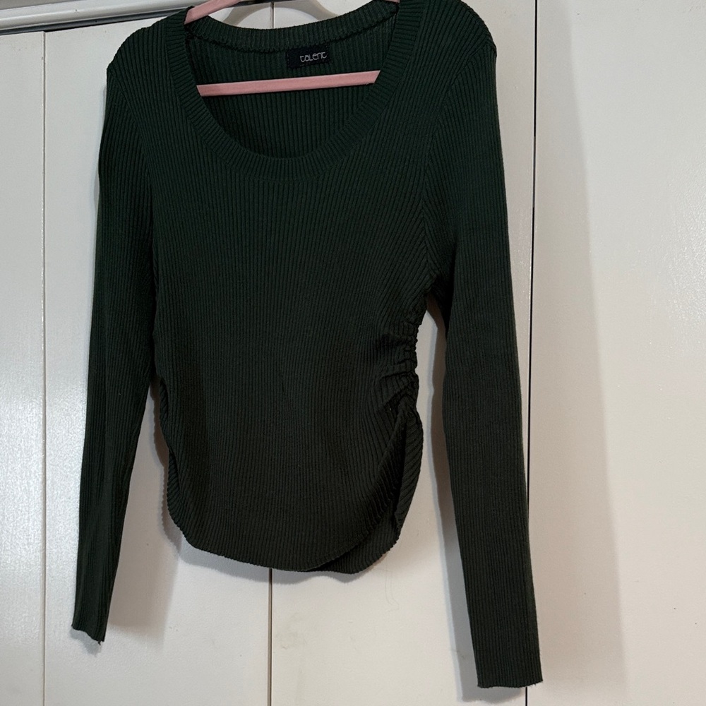 Elegant Dark Green Ribbed Sweater